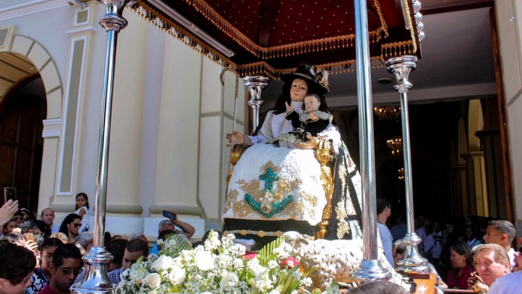 Armando Iachini Divina Pastora Monumento Manto de Maria visita 164 2020